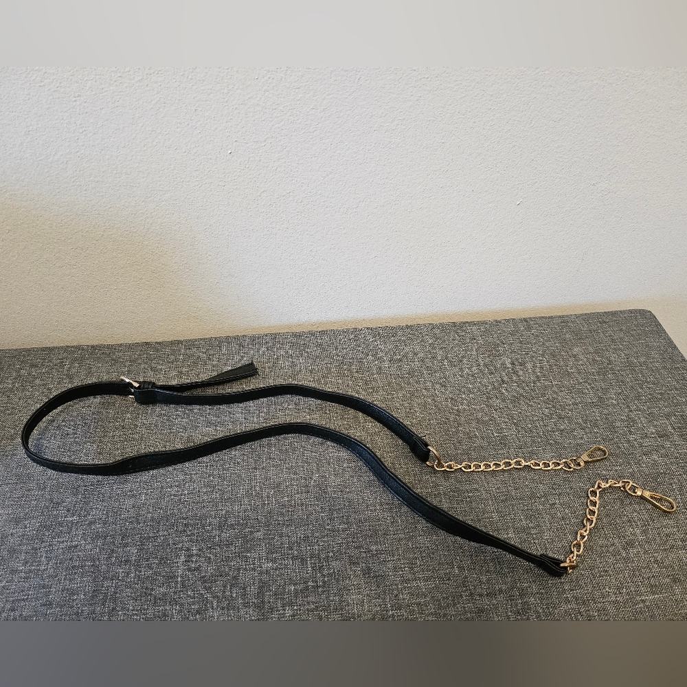 Elegant Black and Gold Women's Bag Strap